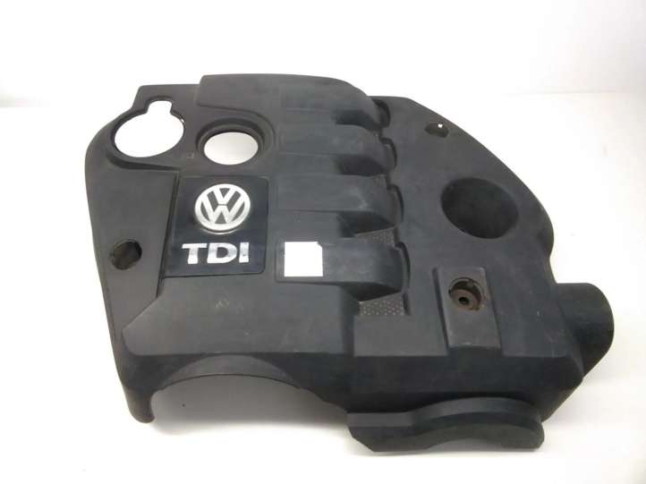 038103925 Volkswagen PASSAT B5 Variklio dangtis (apdaila)