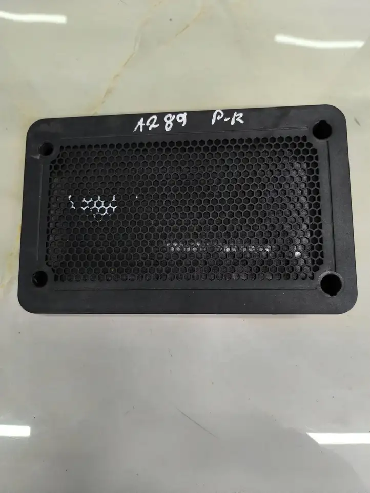 BMW X4 F26 (2014 - 2017)  9301961 Сабвуферная решетка