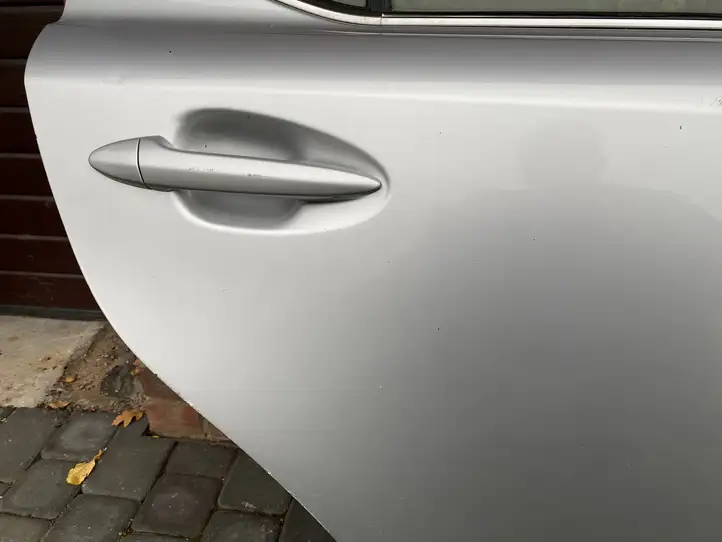Lexus IS 220D-250-350 (2005 - 2010) Задняя дверь — фото 16