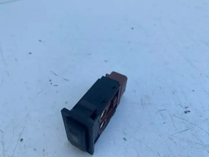 Toyota Corolla Verso E121 (2004 - 2007) 153337 Кнопка обогрева стекла — фото 4