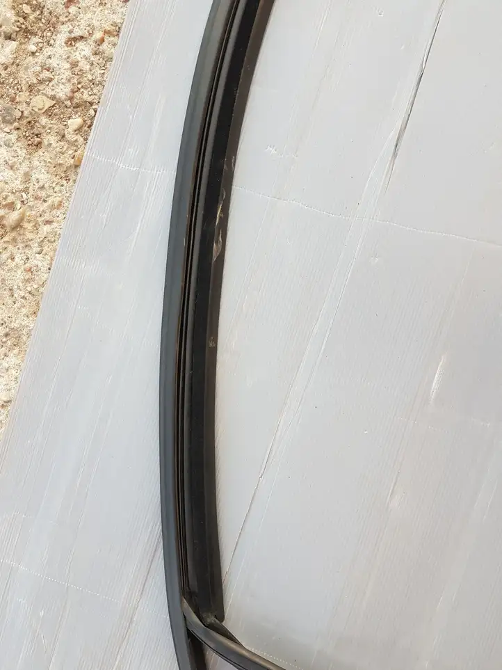 Volkswagen PASSAT B8 (2015 - )  3G0837431B Уплотнительная резина стекла передней двери