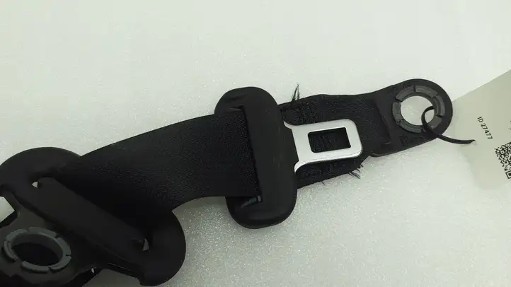 Toyota Aygo (2014 - 2018)  733600H020 Задний ремень безопасности