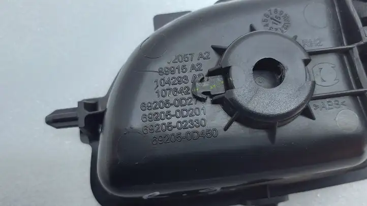 Toyota Aygo AB40 (2014 - 2018) 692050D271 Внутренняя ручка задней двери — фото 3