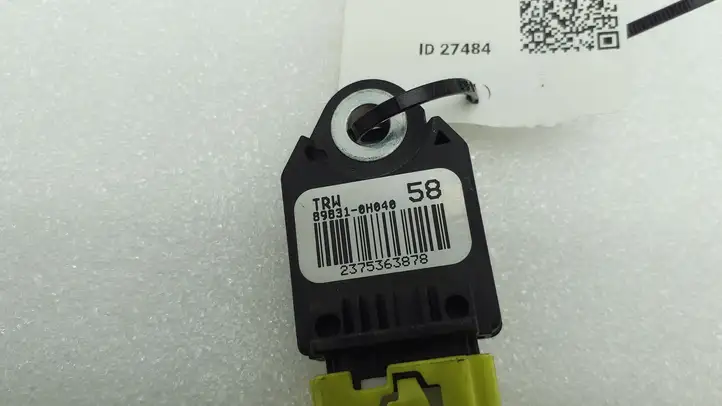Toyota Aygo AB40 (2014 - 2018) 898310H040 Датчик удара SRS — фото 2