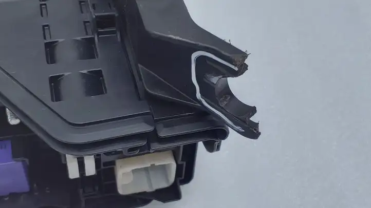 Toyota Aygo (2014 - 2018)  821110HP30A Блок предохранителей