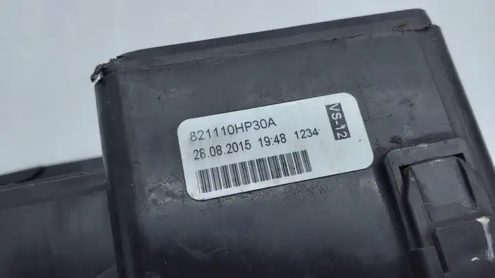 Toyota Aygo (2014 - 2018)  821110HP30A Блок предохранителей