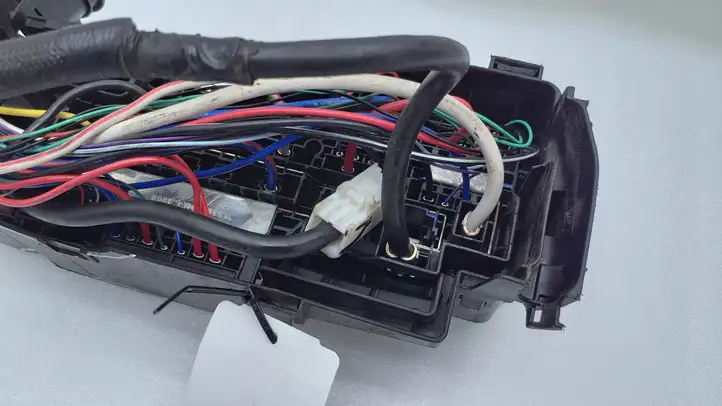 Toyota Aygo (2014 - 2018)  821110HP30A Блок предохранителей