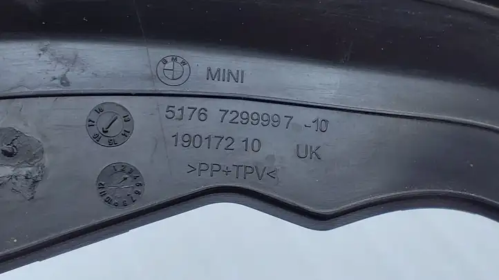 Mini One Cooper F56 F55 (2012 - 2022) 51767299997 Уплотнитель передней двери — фото 2