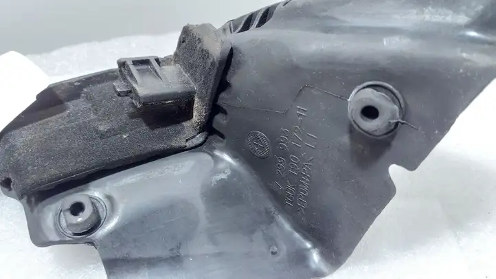 Mini One Cooper F56 F55 (2012 - 2022) 7299993 Накладка стекла передней двери — фото 4