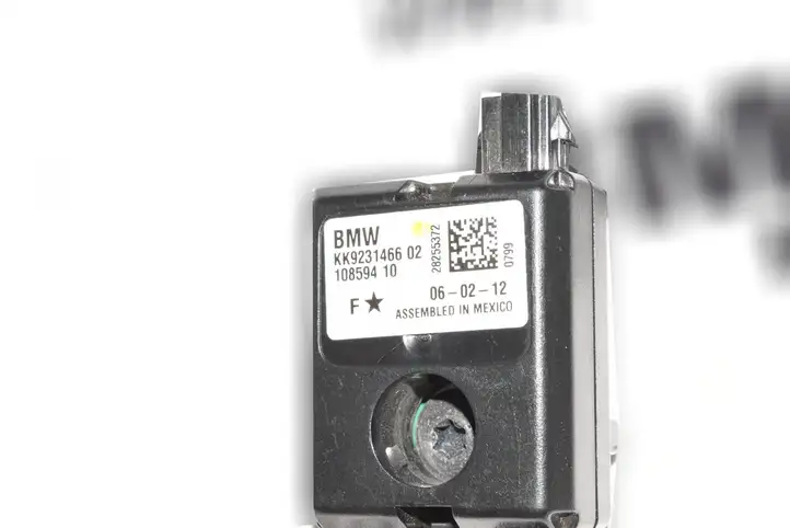 BMW 3 F30 F35 F31 (2012 - 2018)  9231466 Усилитель антенны