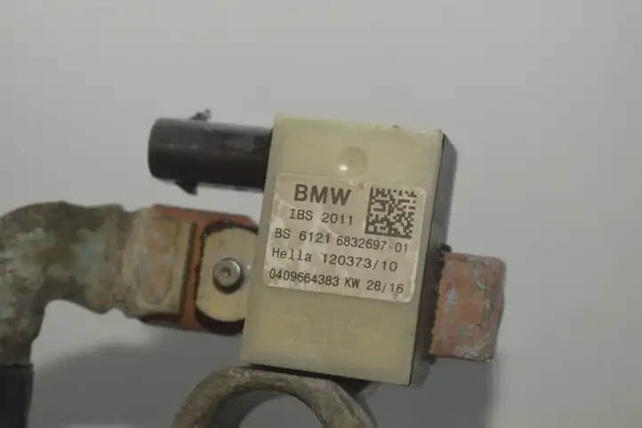 BMW i3 (2013 - ) Минусовой провод аккумулятора — фото 5