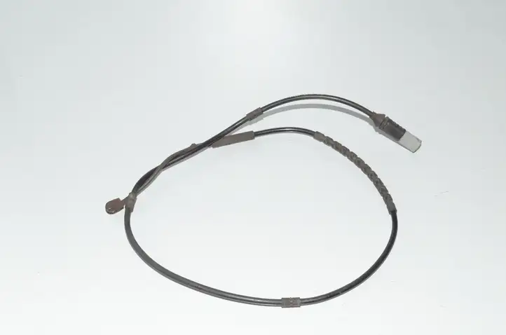 BMW 1 F20 F21 (2011 - 2019) Датчик износа тормозных колодок — фото 3