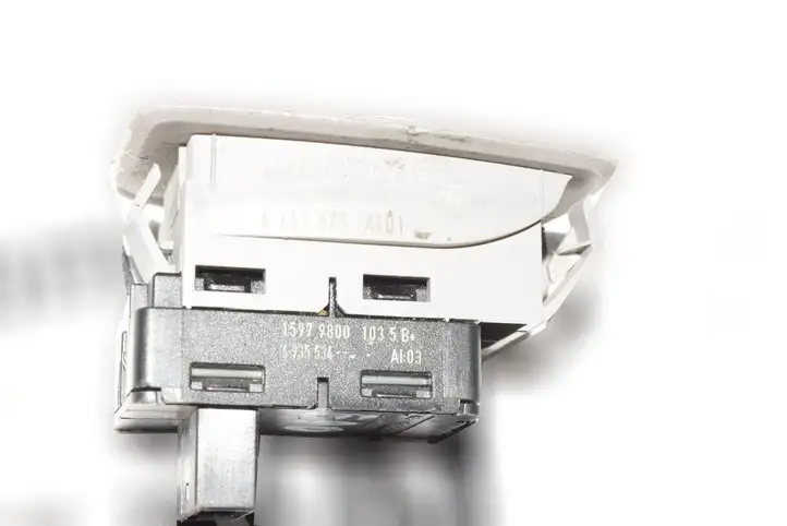 BMW 3 E90 E91 (2005 - 2012) 6945875 Кнопка стеклоподъемников — фото 2
