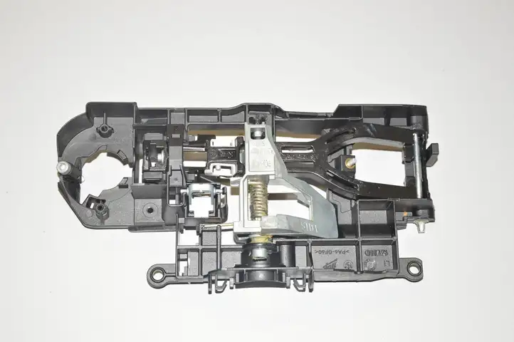 BMW 5 F10 F11 (2009 - 2016) 7175649 Крепление наружной ручки передней двери — фото 1