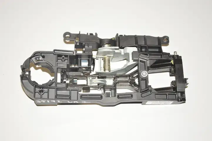 BMW 5 F10 F11 (2009 - 2016) 7175649 Крепление наружной ручки передней двери — фото 2
