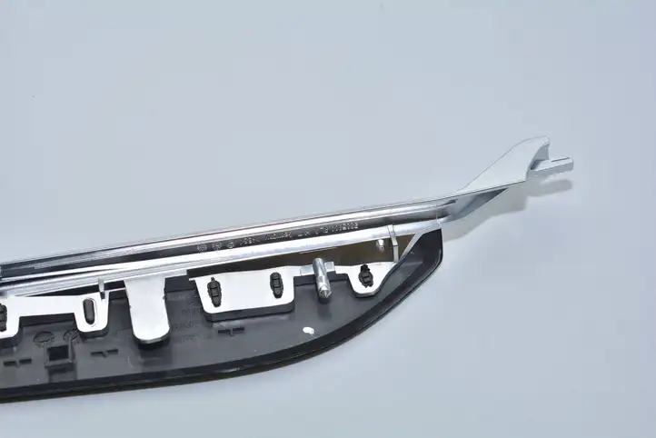BMW 7 G11 G12 (2015 - 2022) 8066683 Другая деталь консоли (туннеля) — фото 4