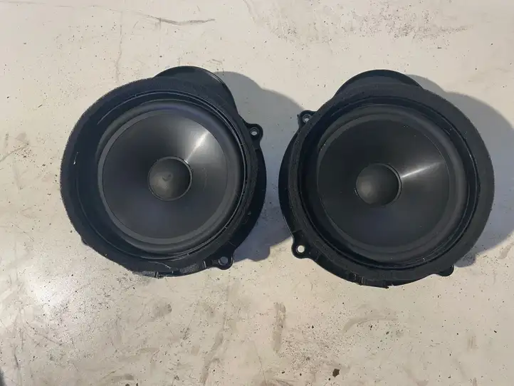 Land Rover Discovery (2009 - 2013)  5H2270451KB Громкоговоритель (громкоговорители) в передних дверях