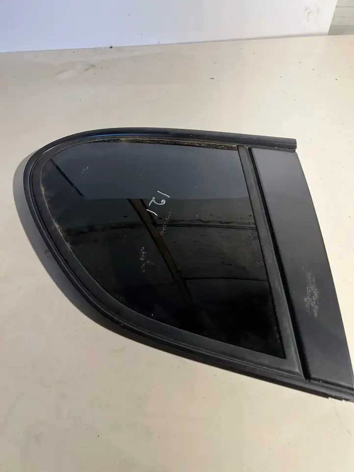 Porsche Cayenne (9PA) (2002 - 2010) 7L5845297 Заднее боковое стекло — фото 1