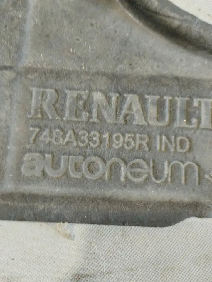 Renault Clio V (2019 - ) 748A33195R Прочие детали днища — фото 3