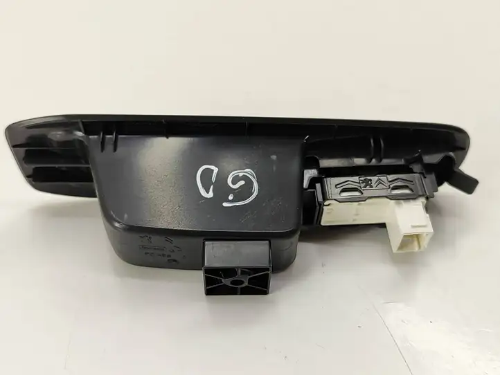 Peugeot 308 (2013 - 2021) 98034744 Блок кнопок стеклоподъемников — фото 2