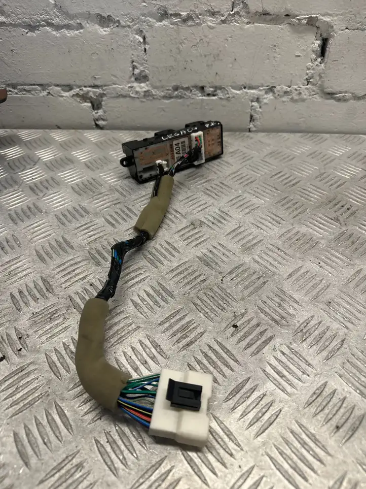 Subaru Legacy (2009 - 2013) 157526 Кнопка стеклоподъемников — фото 2