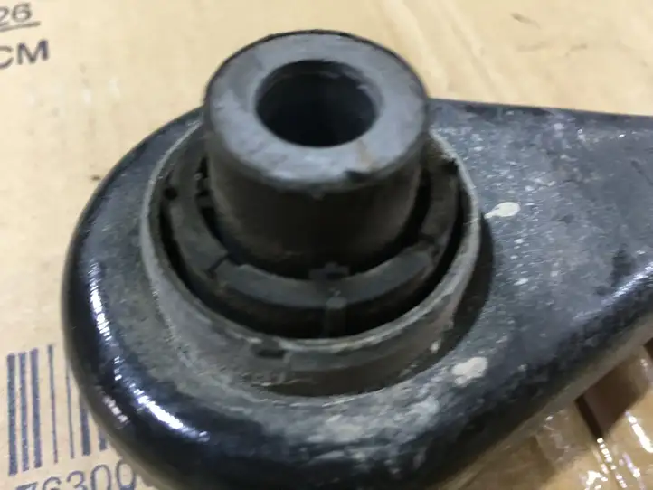 Volkswagen Tiguan (2011 - 2016)  1K0501530C Рычаг