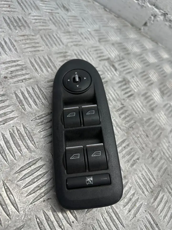 Ford C-MAX I (2007 - 2010) 3s003188100 Кнопка стеклоподъемников — фото 1