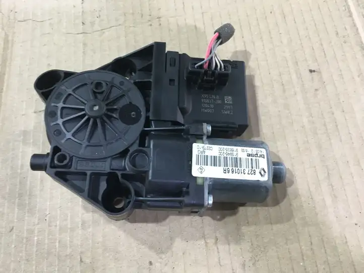 Renault Scenic III - Grand scenic III (2009 - 2016) 827310166R Стеклоподъемник задней двери — фото 2