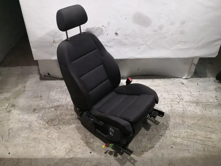 Audi A4 S4 B6 8E 8H (2000 - 2006) Переднее сиденье пассажира — фото 1