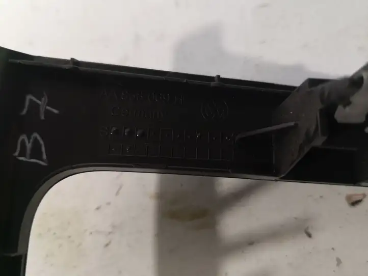 Volkswagen PASSAT B7 (2011 - 2014) 3AA858069H Отделка магнитолы — фото 2