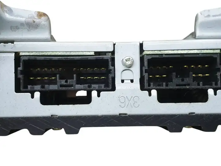 Citroen C-Crosser (2007 - 2013) 8701A350 Усилитель звука — фото 4