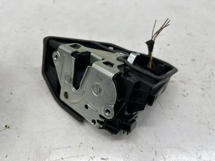 BMW 3 F30 F35 F31 (2012 - 2018) 7202147 Замок задней двери — фото 3