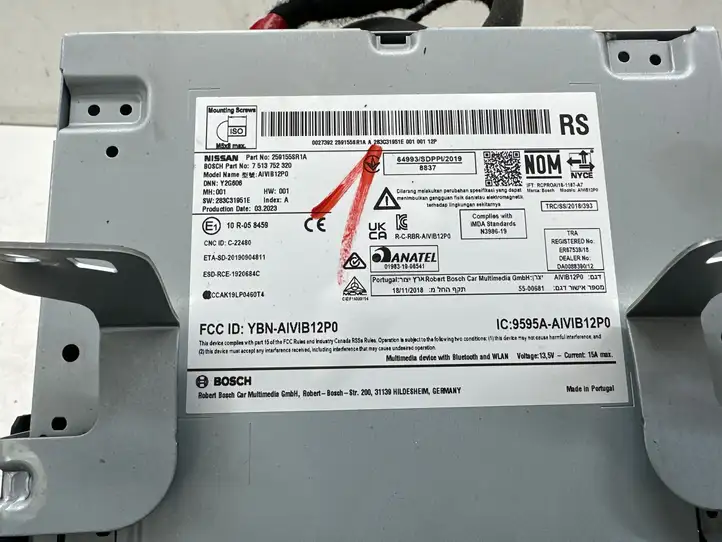 Nissan Leaf II (ZE1) (2017 - ) 7513752320 Магнитола / мультимедийная система — фото 4