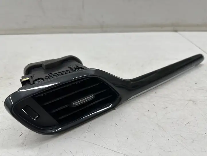 Ford Puma (2019 - ) H1BBA018B09 Боковой воздушный дефлектор — фото 1