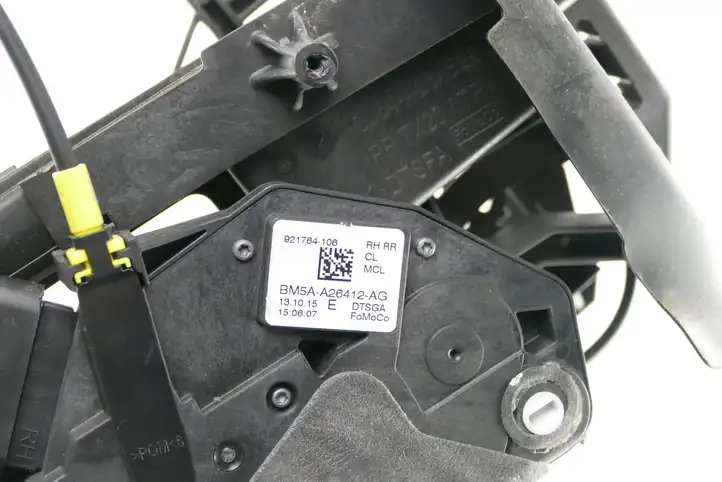 Ford Kuga II (2013 - 2019) CV44A264A26AM Замок задней двери — фото 5
