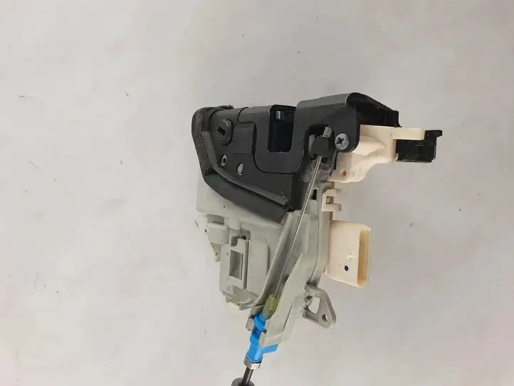 Audi A3/S3 8V (2012 - 2016) 8K0839016C Замок задней двери — фото 4