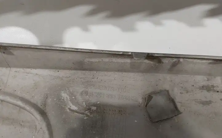 Mercedes-Benz C W203 (2000 - 2007)  A2038851425 Передний бампер