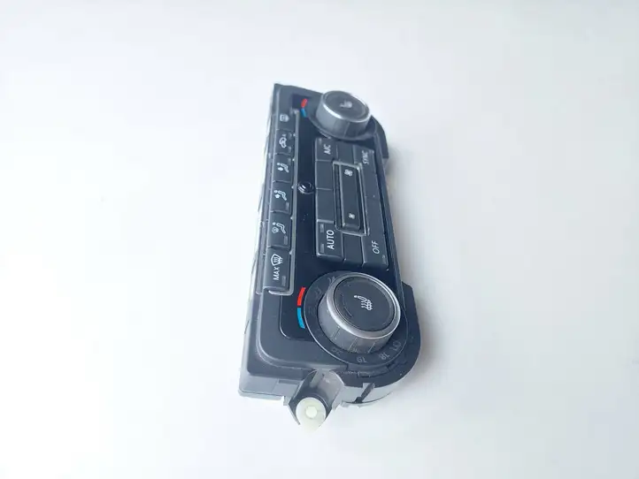 Volkswagen Tiguan (2011 - 2016)  5K0907044GK Блок управления кондиционера воздуха / климата/ печки (в салоне)