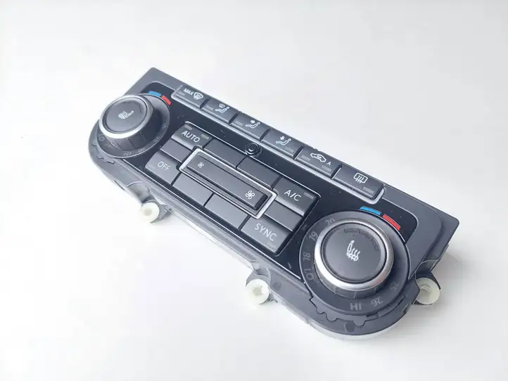 Volkswagen Tiguan (2011 - 2016)  5K0907044GK Блок управления кондиционера воздуха / климата/ печки (в салоне)