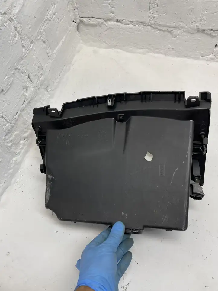 Citroen Berlingo (2012 - 2015)  9680927277 Ящик для вещей