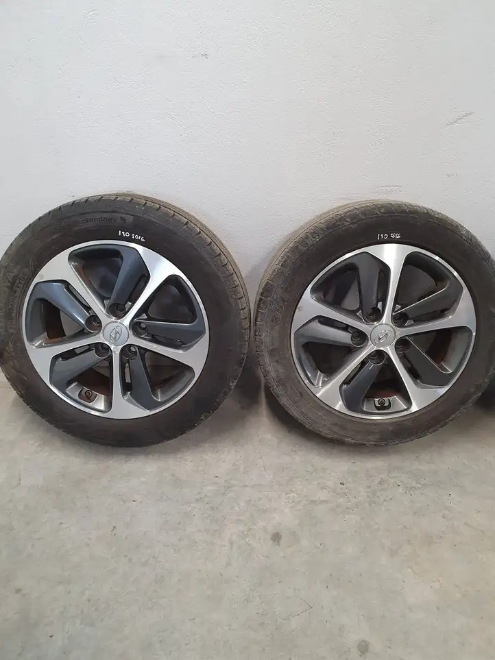 Hyundai i30 (2015 - 2017)  52910A5700 Обод (ободья) колеса из легкого сплава R 16