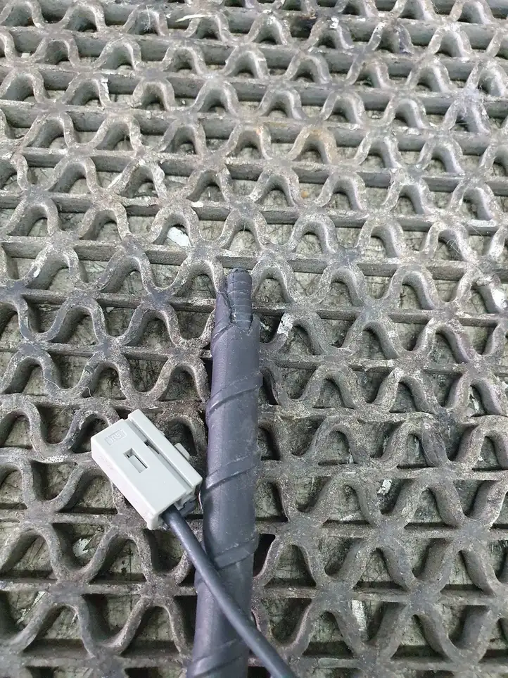 Kia Ceed (2012 - 2015) ABB2011001 GPS антенна — фото 6