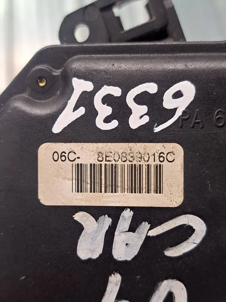 Audi A4 S4 B6 8E 8H (2000 - 2006) 8E0839016C Замок задней двери — фото 4