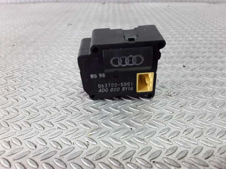 4D0820511A Audi A8 S8 D2 4D Oro sklendės varikliukas