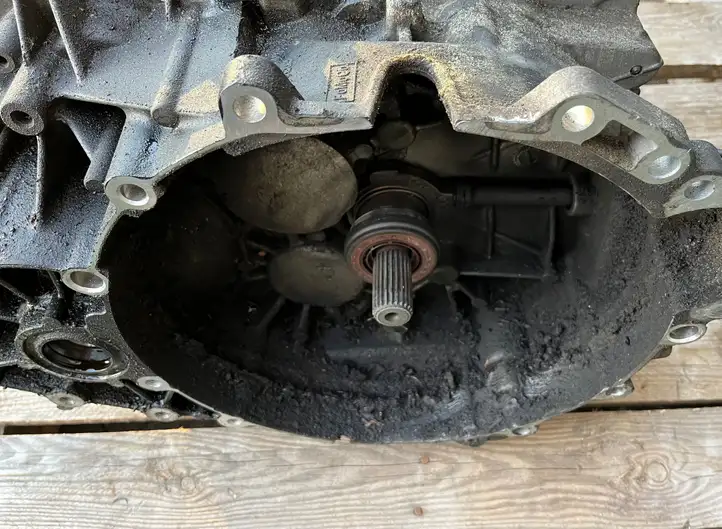 Volvo V60 (2013 - 2018) 1285121 Механическая коробка передач, 6 передач — фото 3