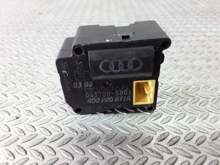 4D0820511A Audi A8 S8 D2 4D Oro sklendės varikliukas