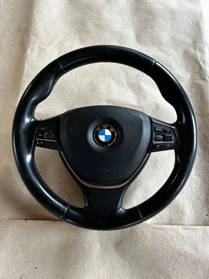 BMW 5 F10 F11 (2009 - 2016) Руль — фото 1