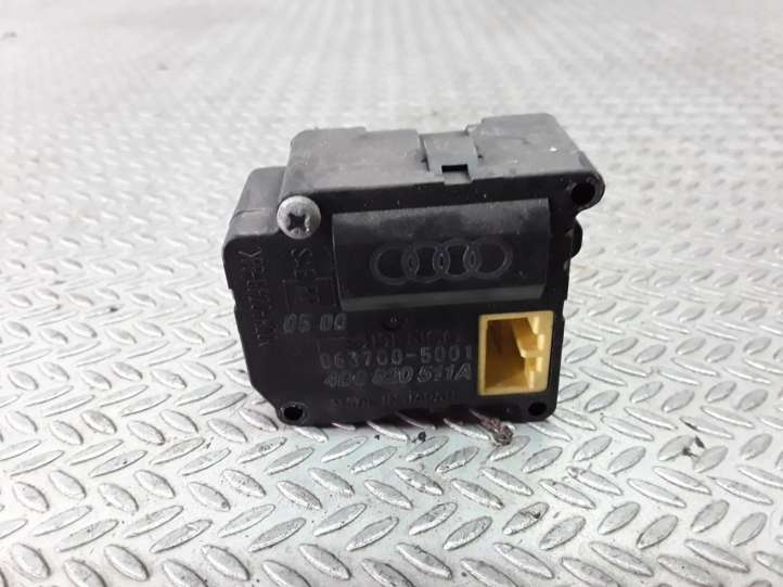 4D0820511A Audi A8 S8 D2 4D Oro sklendės varikliukas