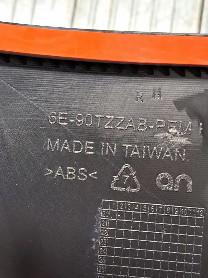 Dodge Challenger (2014 - ) 6E83TZZABPFM1 Другая часть кузова — фото 3