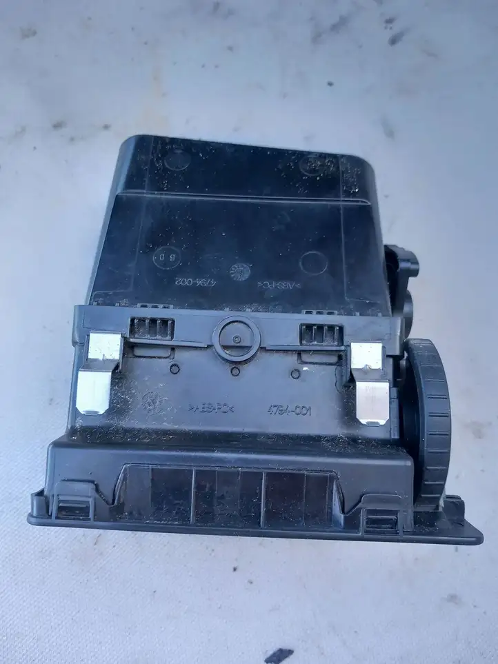 Ford C-MAX I (2007 - 2010) 3M51R018B69 Боковой воздушный дефлектор — фото 1